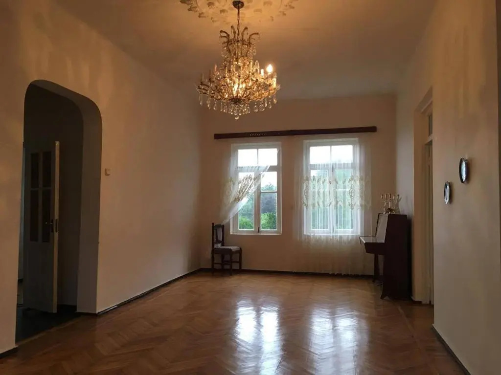House Ana Kalandadze 31