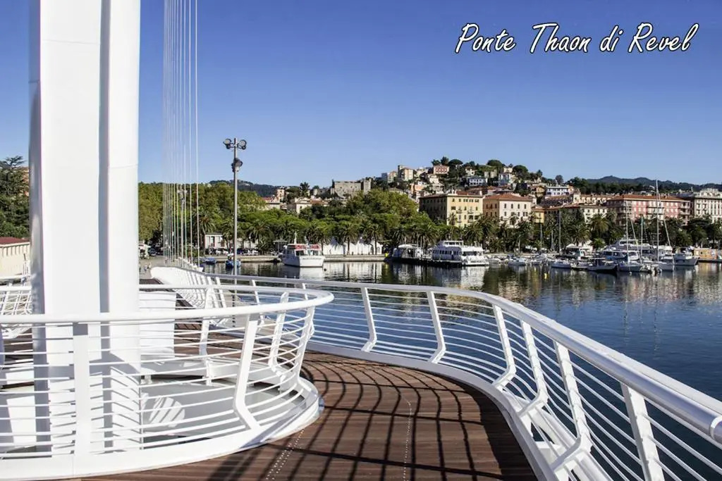 2nd Floor - 5 Terre