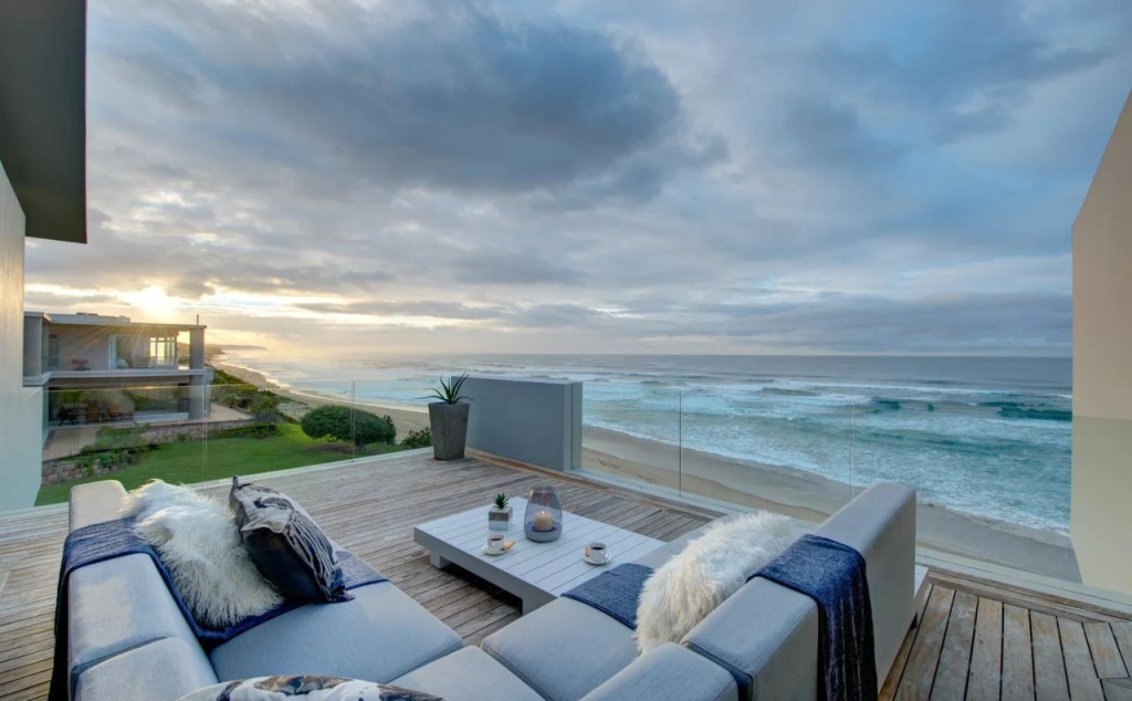 Oceans Villa
