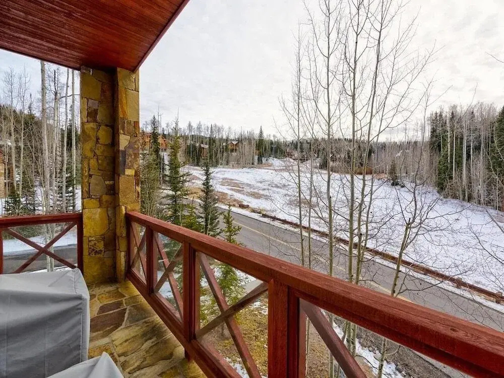 Lorian No 11 Condo