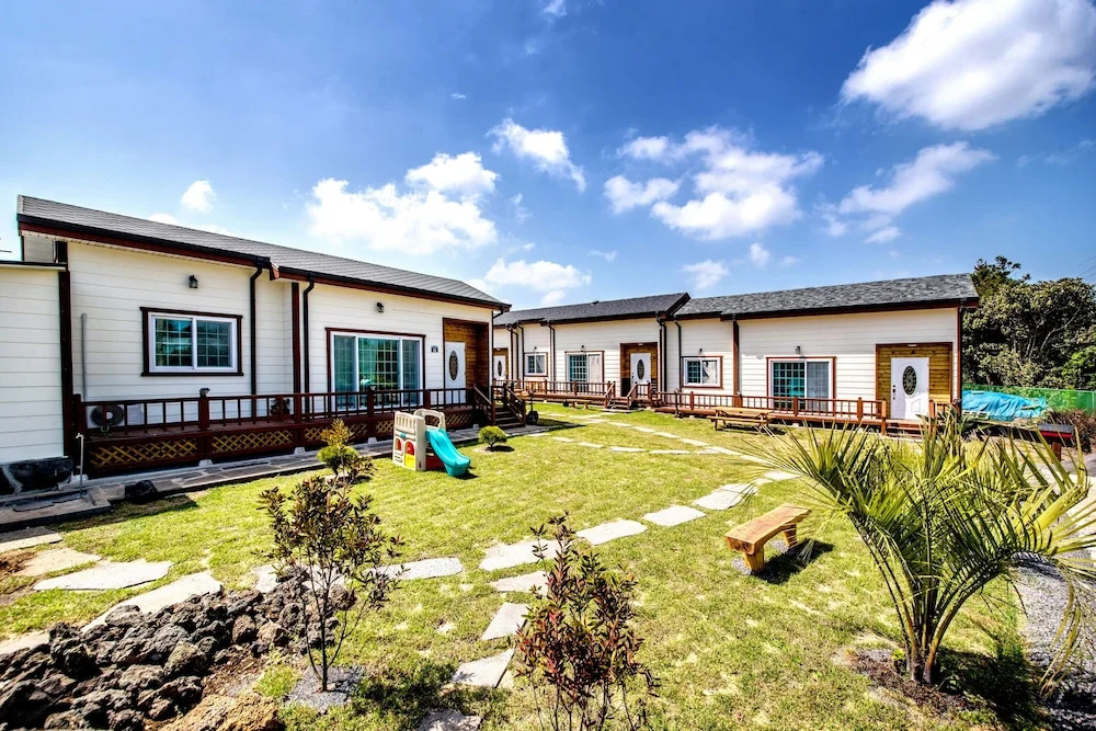 Dreaming Jeju Pension