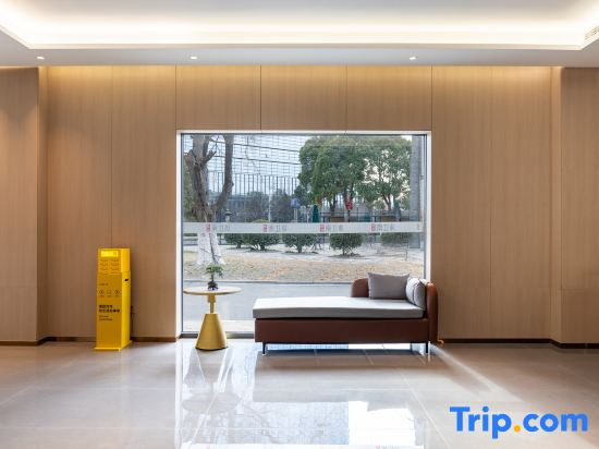 Mujiangnan Hotel (Taizhou Medical City Oriental Town Branch)