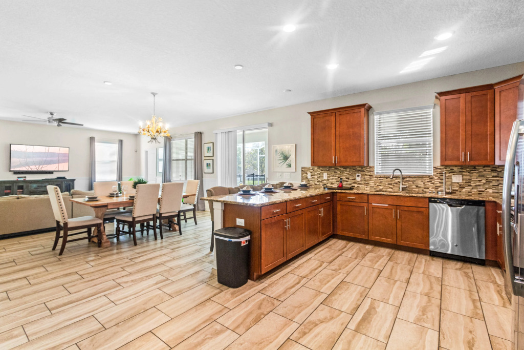 1546MVD00, Davenport , US