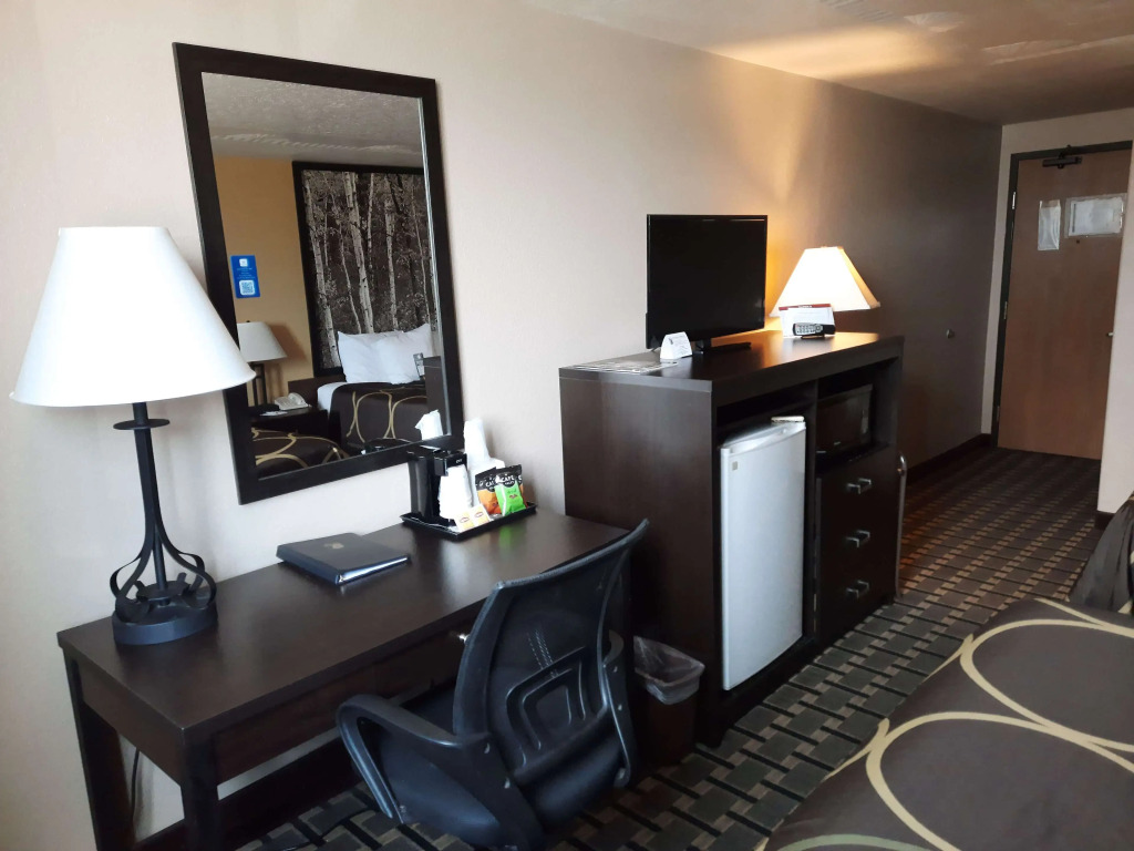 Super 8 by Wyndham Watertown