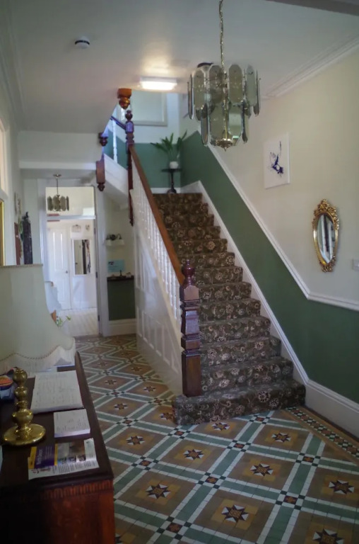 Varley House