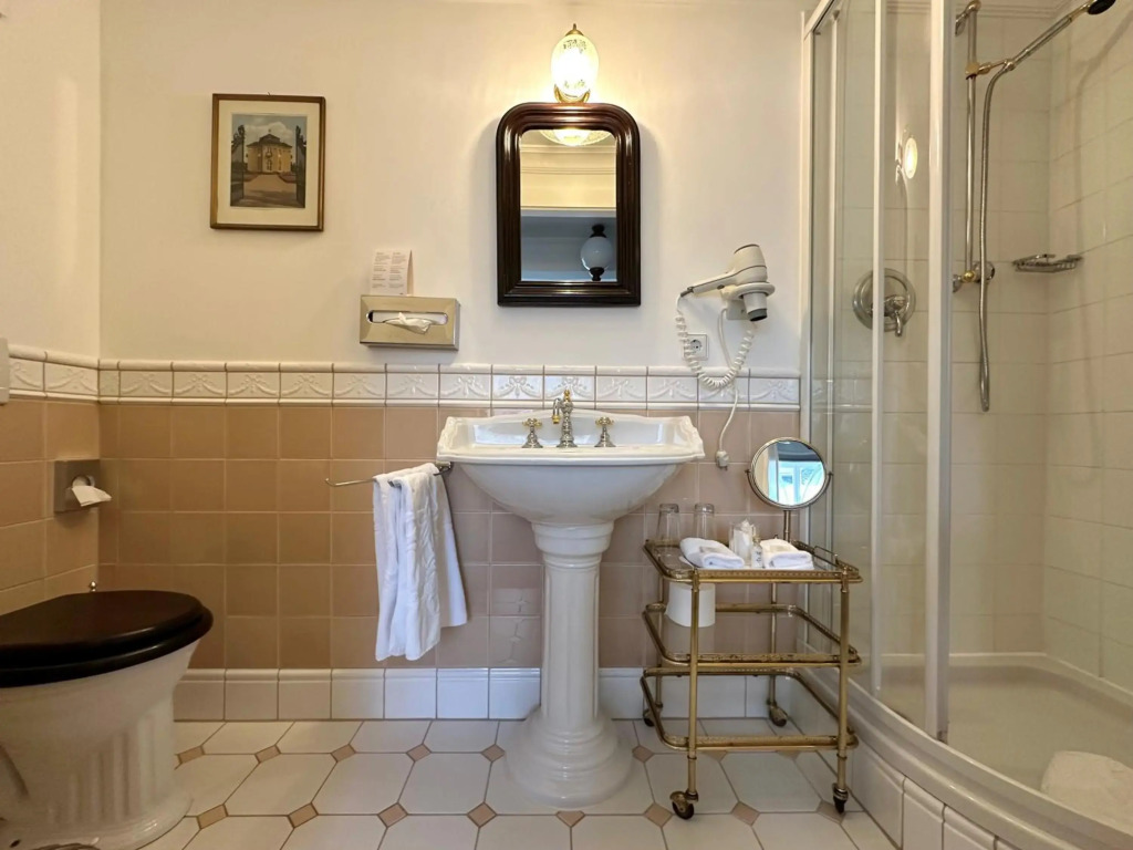 Hotel Belle Epoque