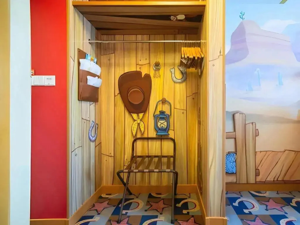 Toy Story Hotel 