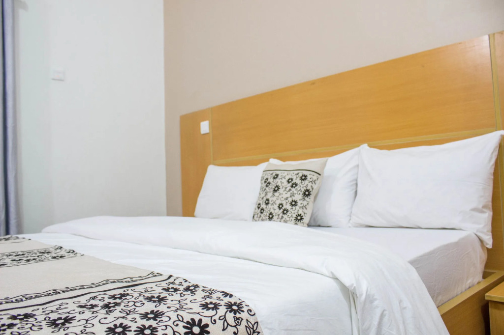 Beij-Inn & Suite Limited
