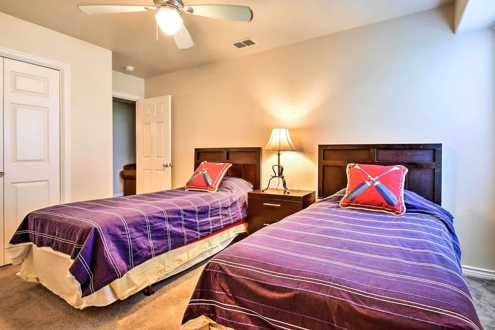 Waterfront Corpus Christi Townhome w/ Pool & Dock!
