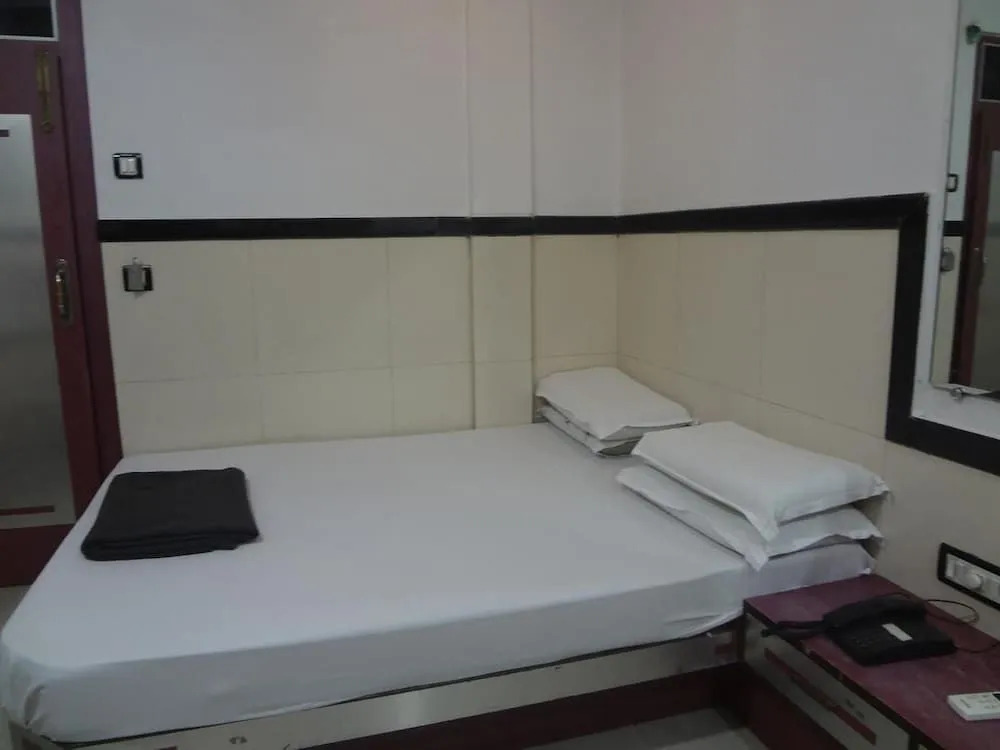 Hotels Heraa International