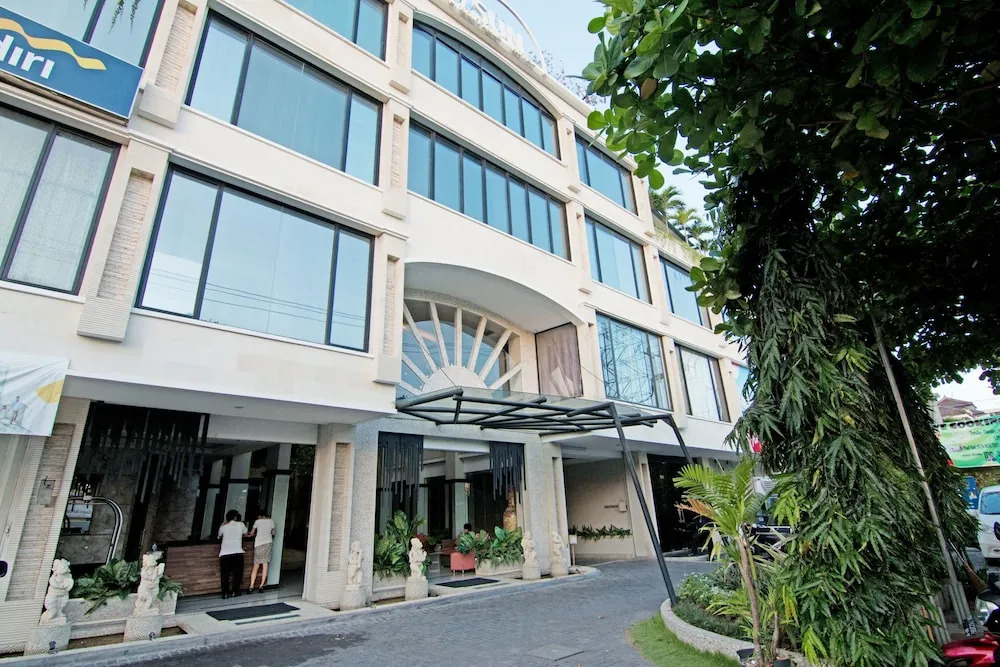ZEN Rooms Basic Sunset Road Boutique Hotel