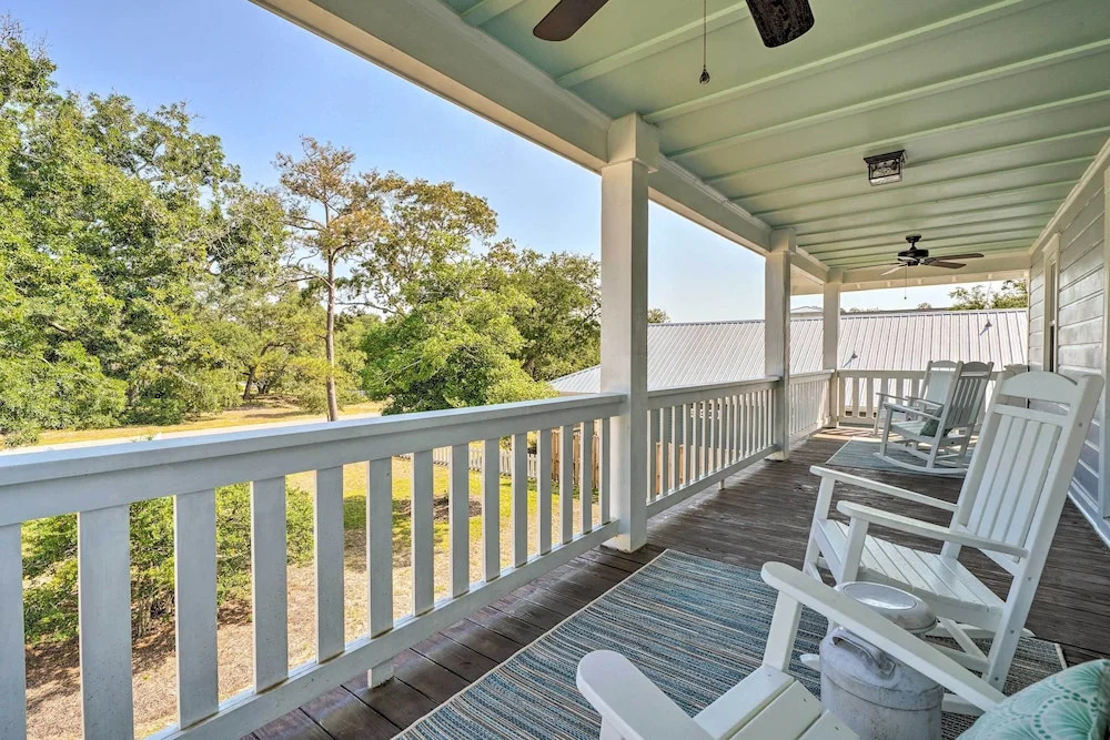 Historic Family Home < 1 Mi to Long Beach!