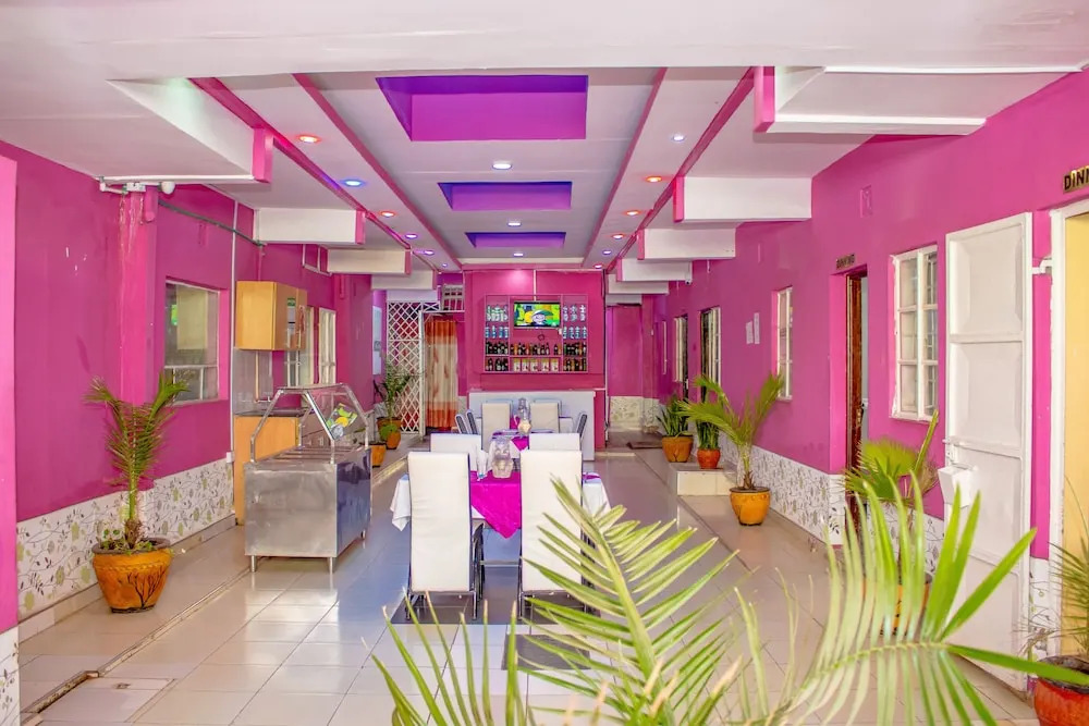 Railsend Hotel