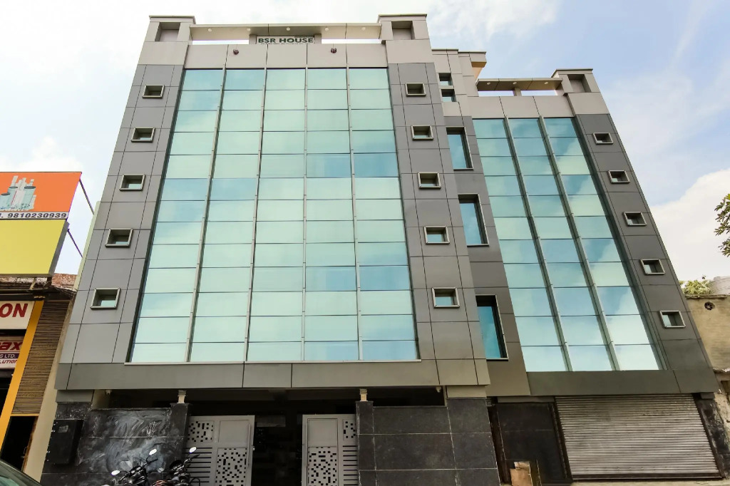 OYO Townhouse 401 Pantao Stays 03