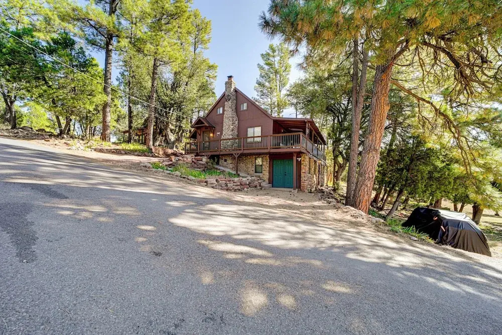 Hot Tub, Game Room: Dog-friendly Pine Cabin!