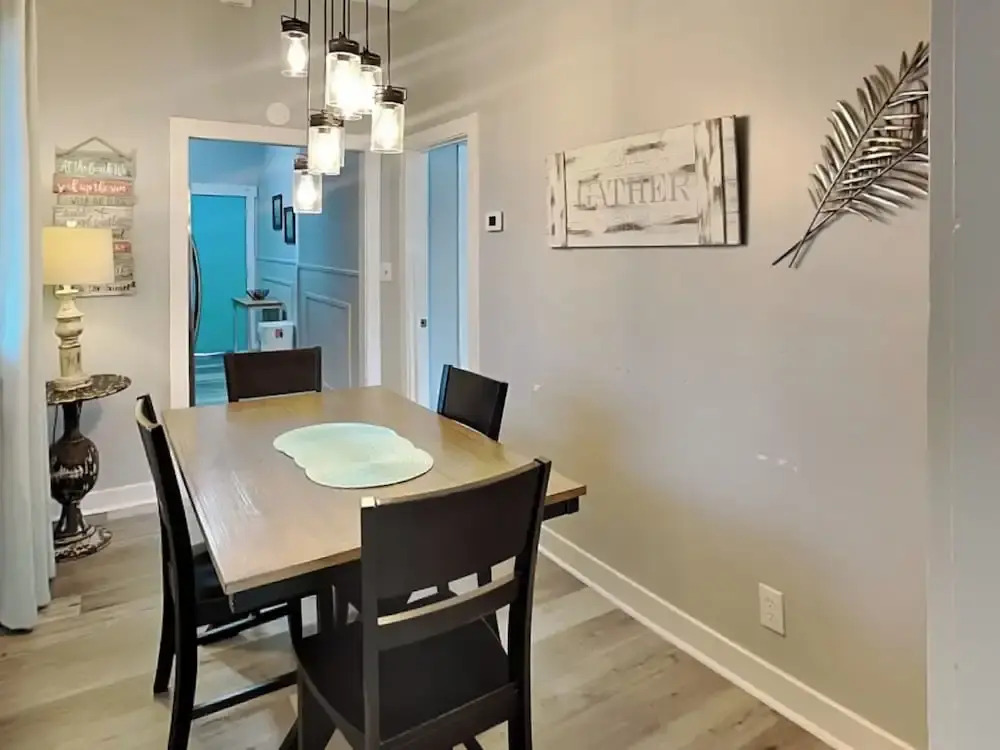 Pleasure Pier Retreat Manor by Ryson Vacation Rentals
