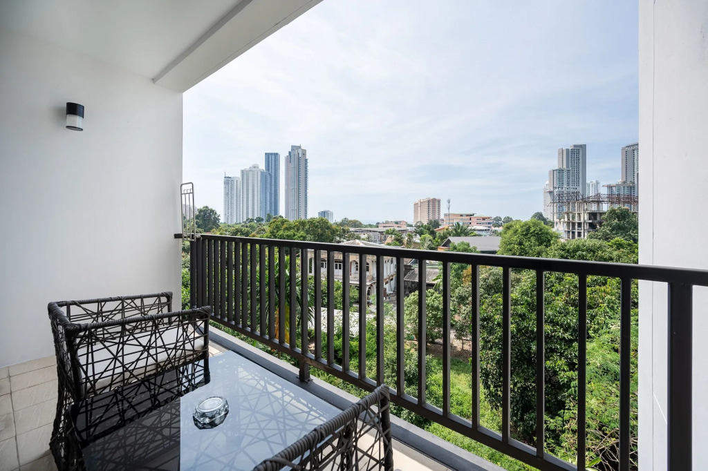 Отель Manhattan Pattaya