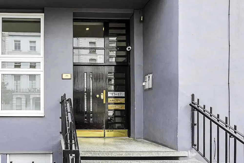 Well-decorated Notting Hill Flat