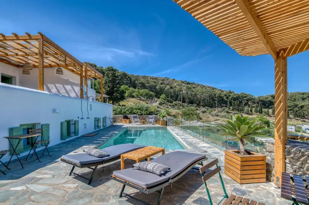 Magic 5 bdrm Villa With Swimming pool in Paros