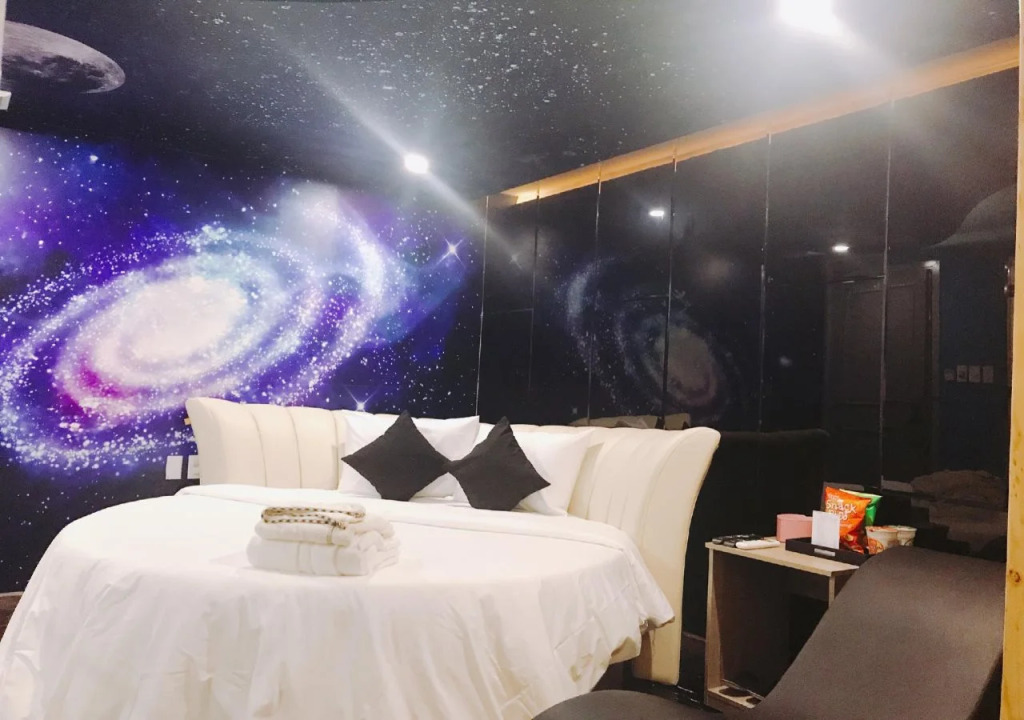 Cupid Hotel