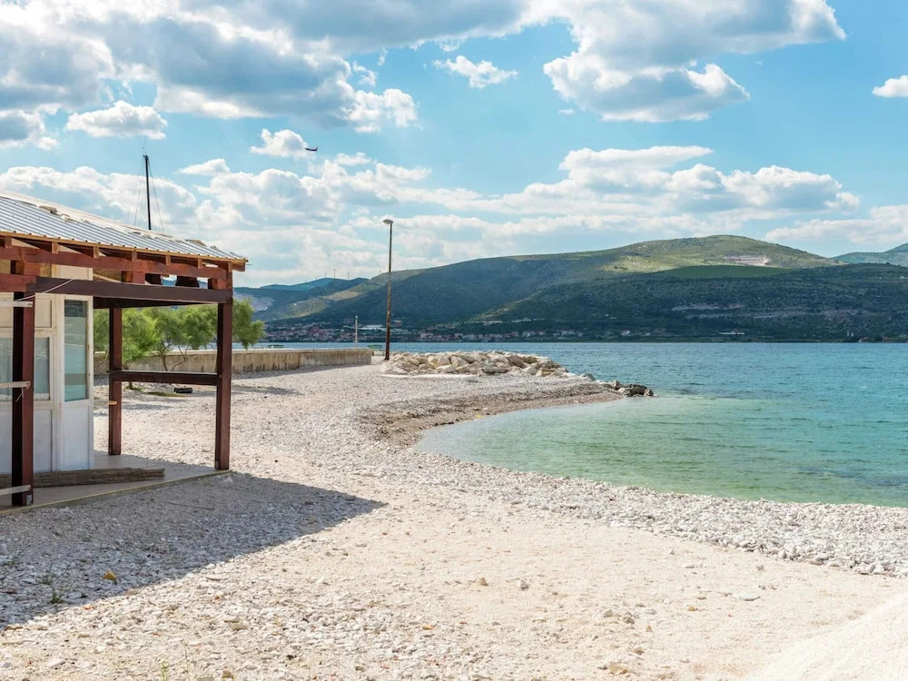Luxurious Holiday Home in Arbanija with Hot Tub