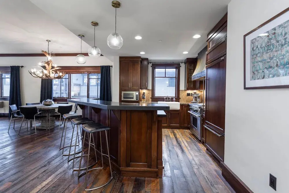 Arrowleaf Lodge - Two Bedroom Condo Residence #209 by Deer Valley Resort