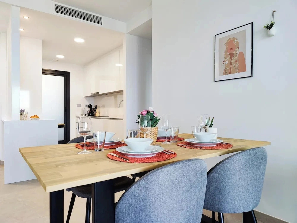 Sunset Cliffs Apartments Tower 1