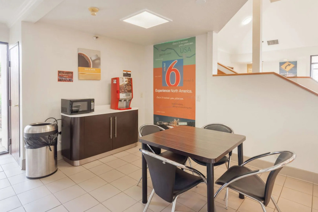 Motel 6-Auburn, CA