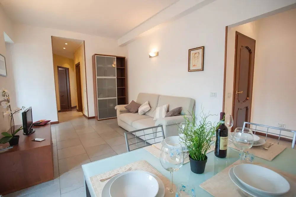 Valverde Apartments