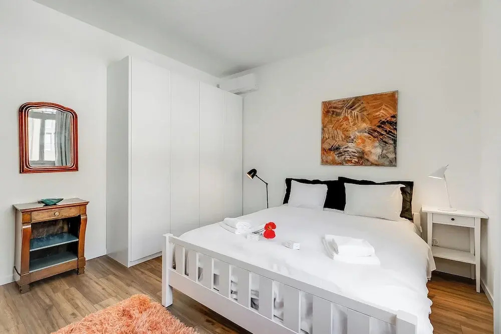 Elegant Apartment