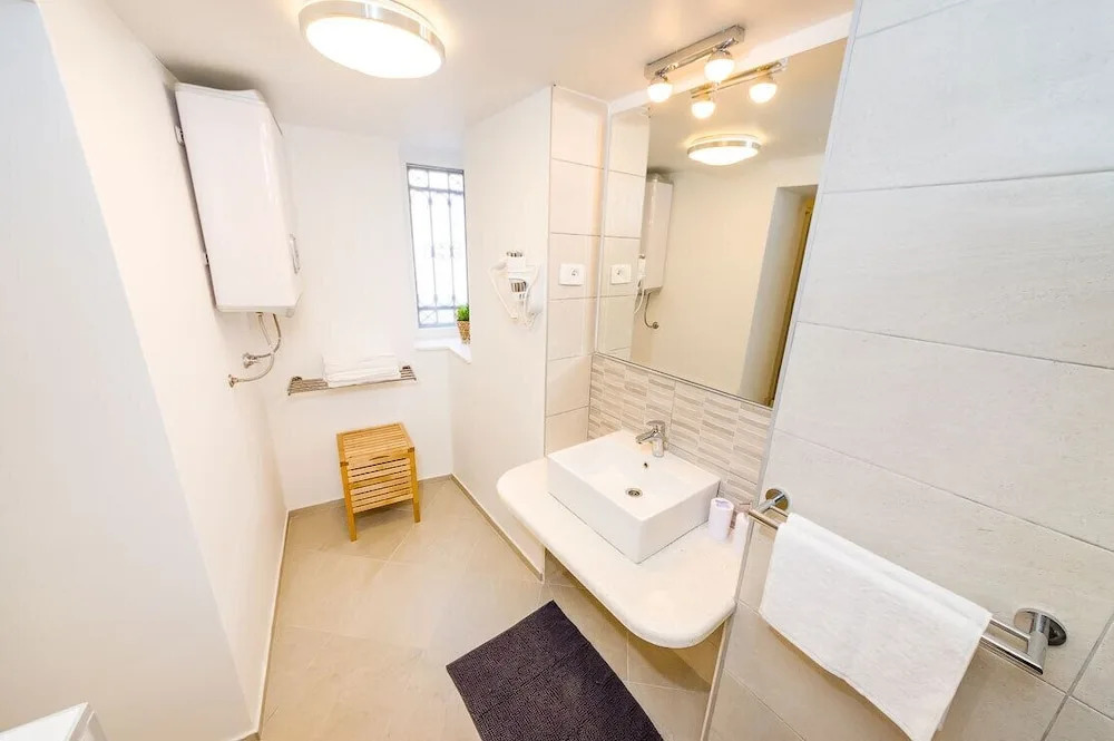 Navis Luxury Apartments