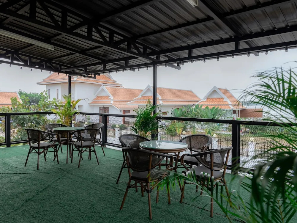 Onjira Resort
