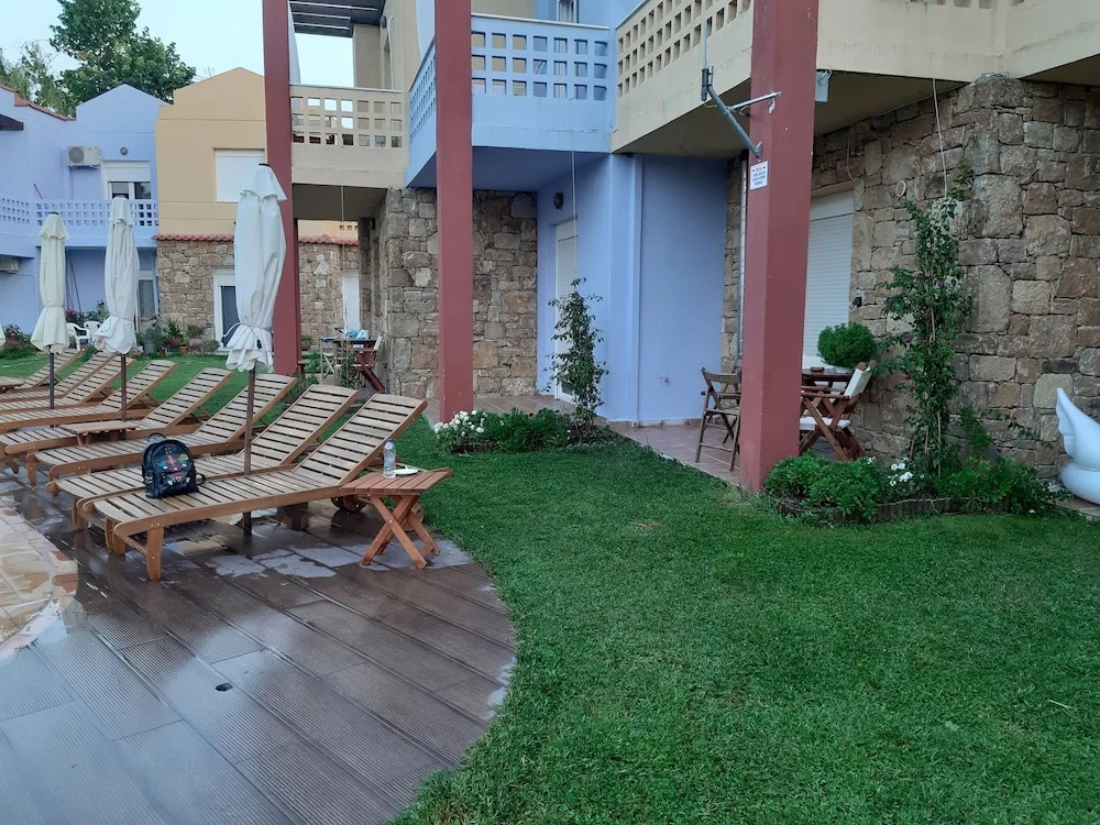 Ydna apartments