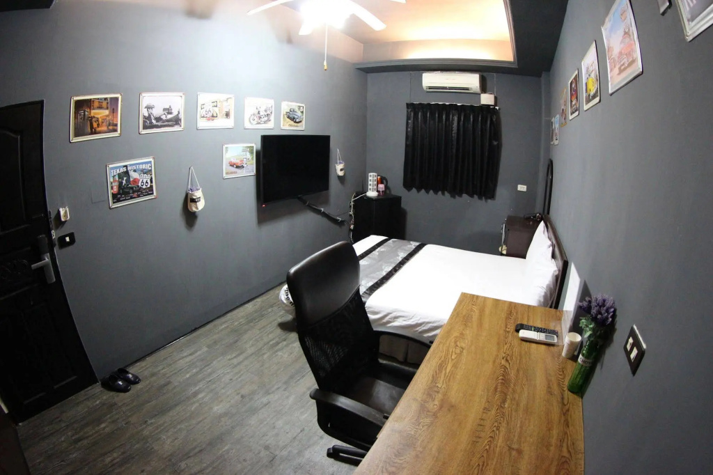Time House Chain Hualien Train Station Hostel