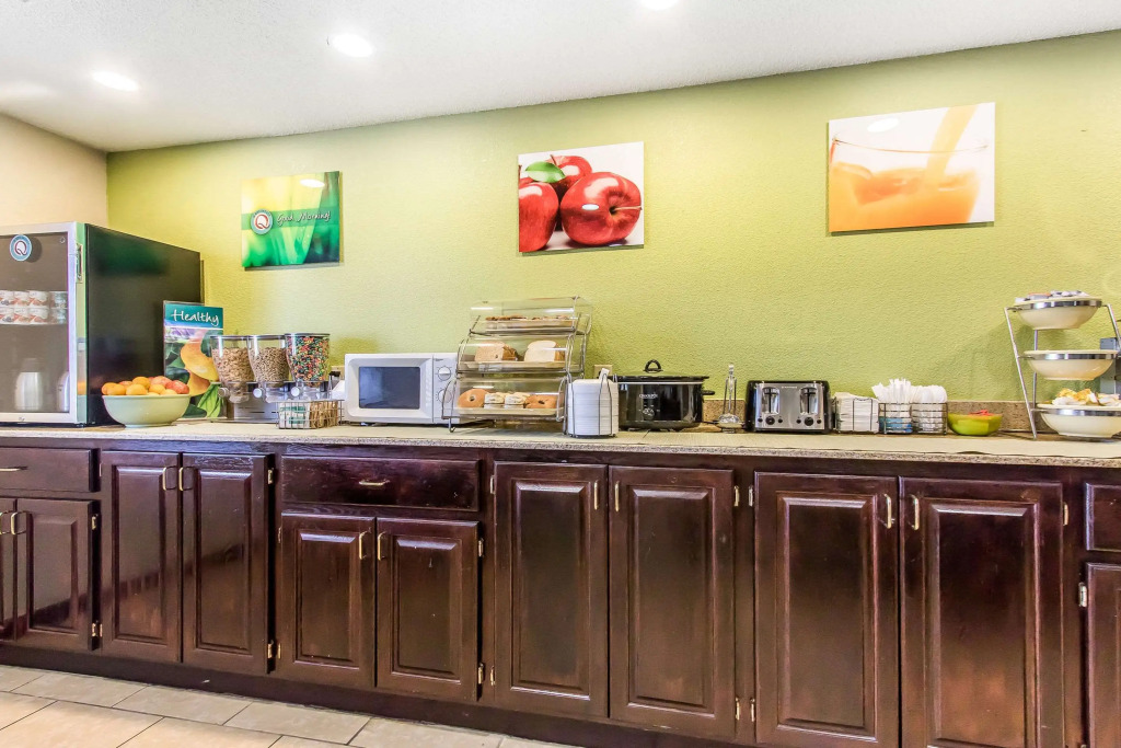Quality Inn & Suites