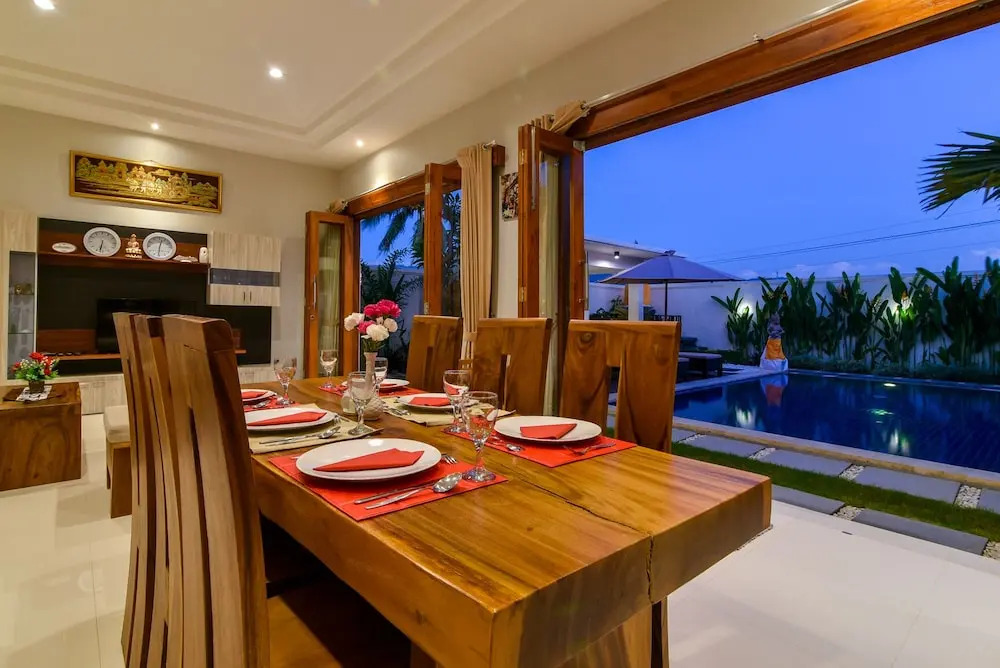 Banyu Riris Villa Lovina Private Villa