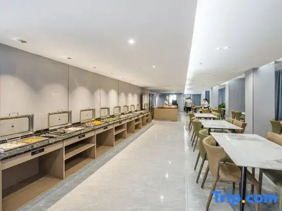 Zhipeng Hotel