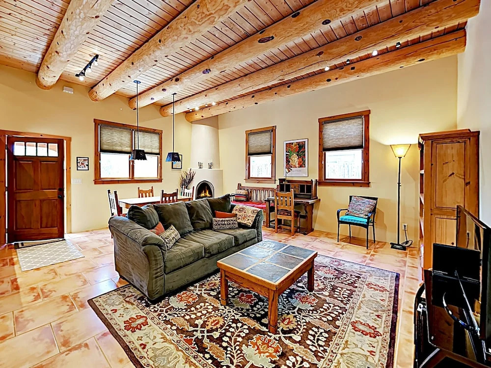 New Listing! Modern Adobe Condo W/ Fireplace Condo