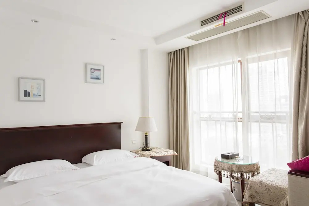 Sanya Huabaoshi Hotel