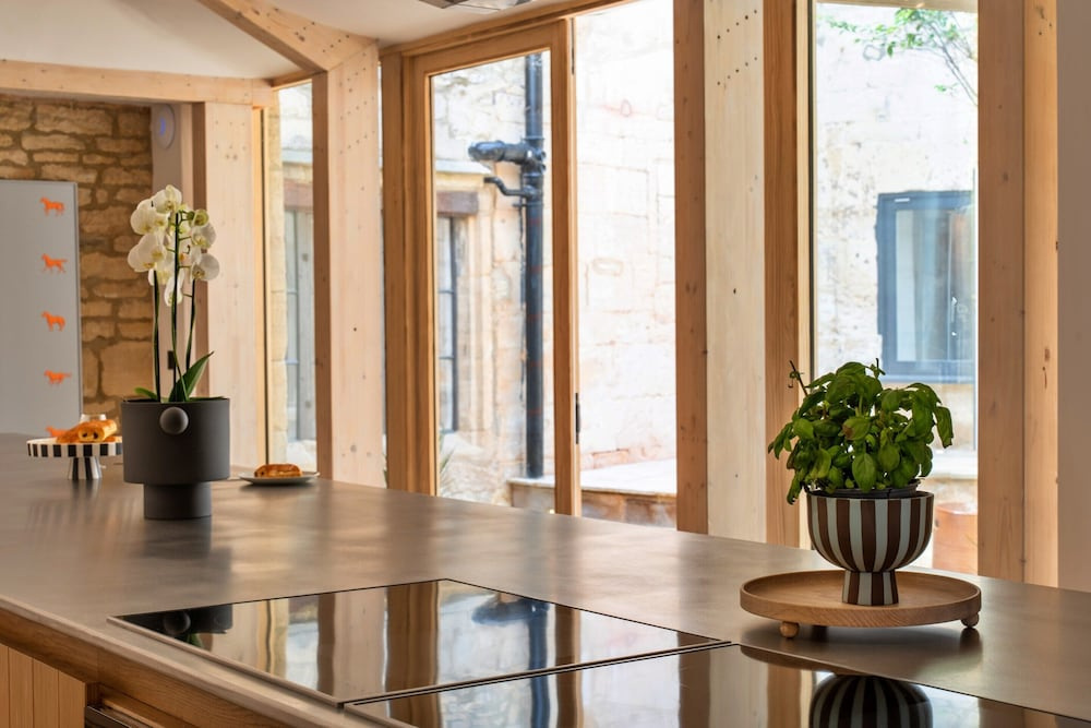 Holiday Home in Painswick, No Deposit