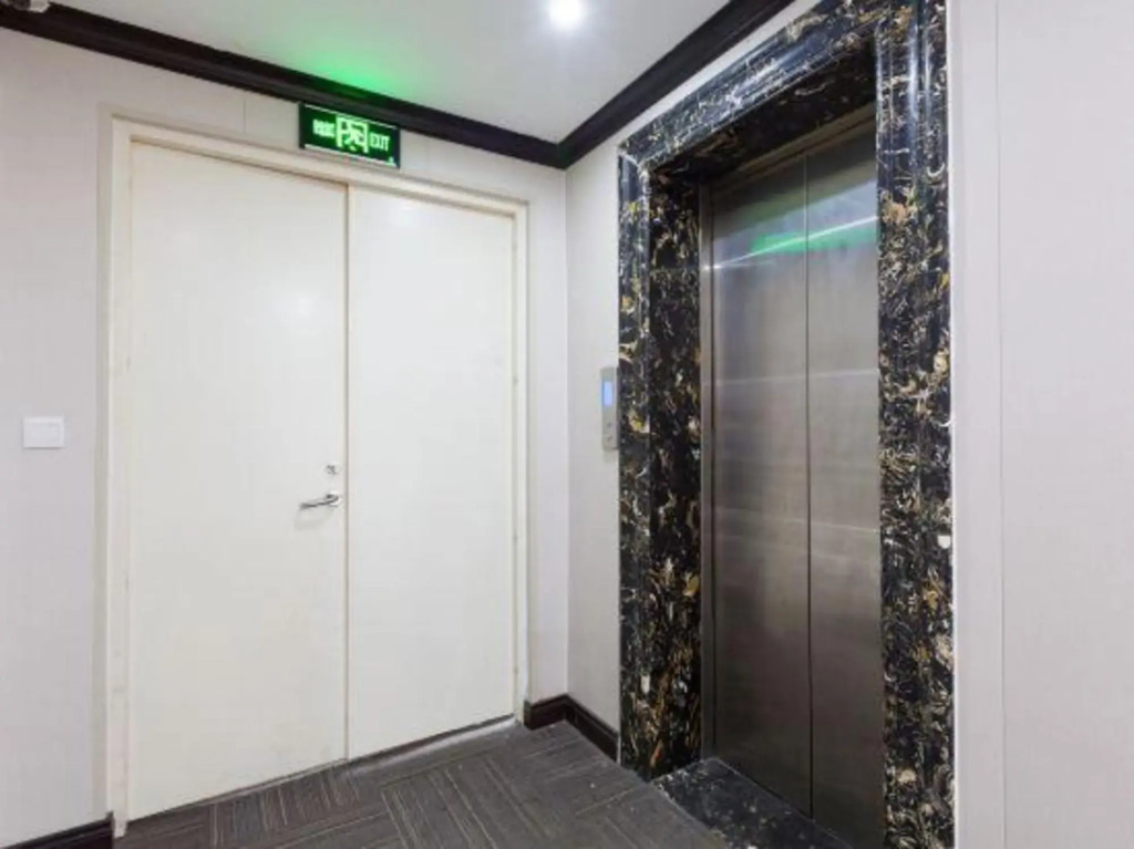 99 Preferred Hotel (Shanghai Film Park Chedun Station Branch)