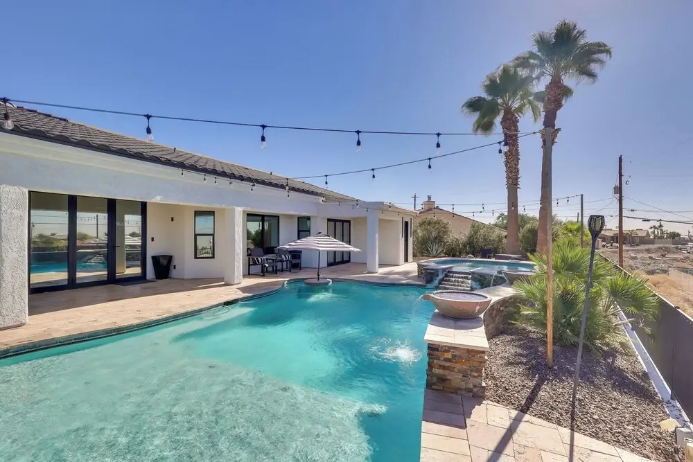 4 Mi to Dtwn: Luxe Gem w/ Pool in Lake Havasu City