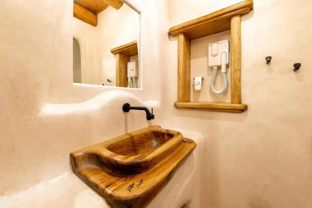 Etna Quota Mille Boutique Hotel, Typical Sicilian Food & Wine