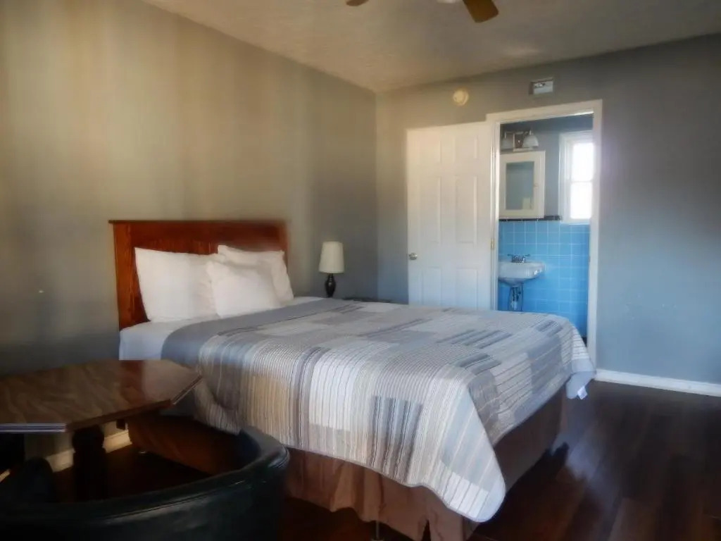 Browns Motel