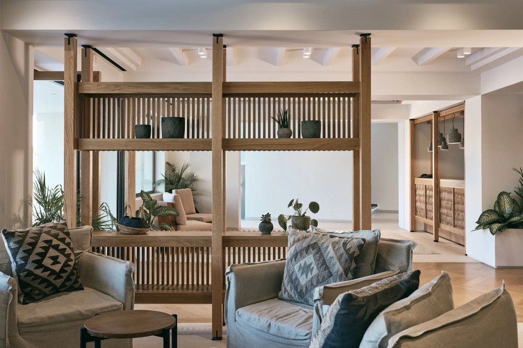 Aqua Bay Suites