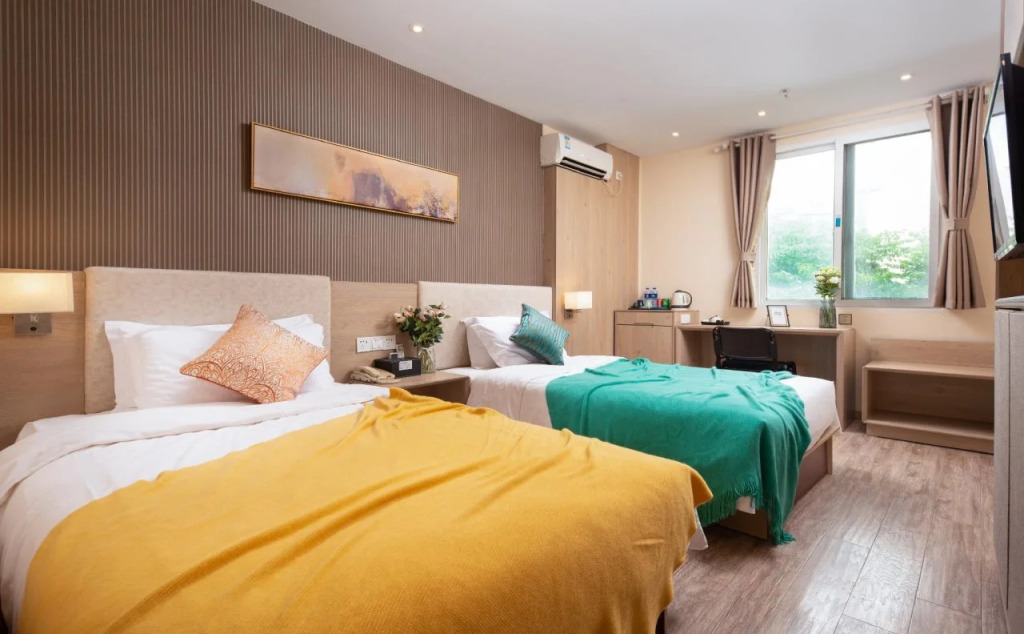 Ducheng Hotel