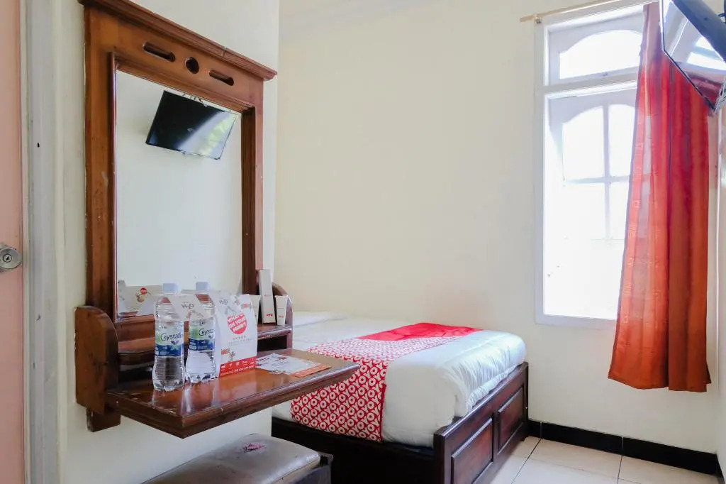 OYO 1351 Tanggulasi Resto & Residence Syariah