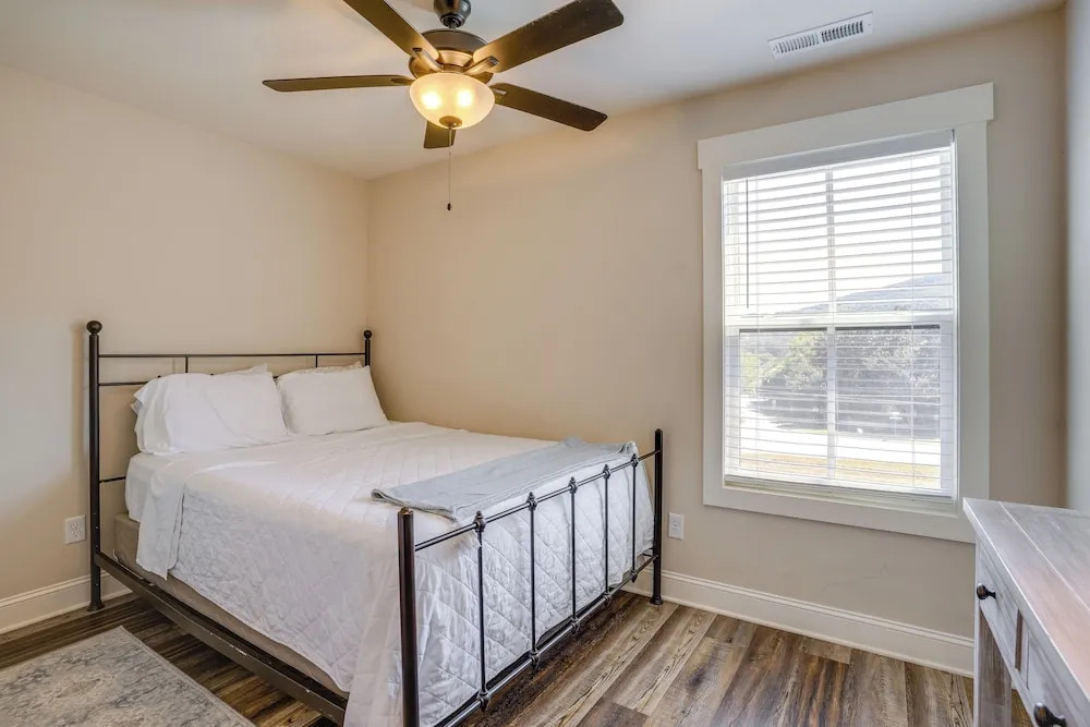 Wooded Escape w/ Beautiful Backyard + Mtn Views!