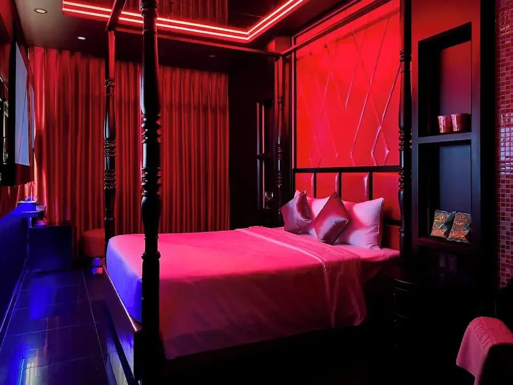 Cupid Hotel 3
