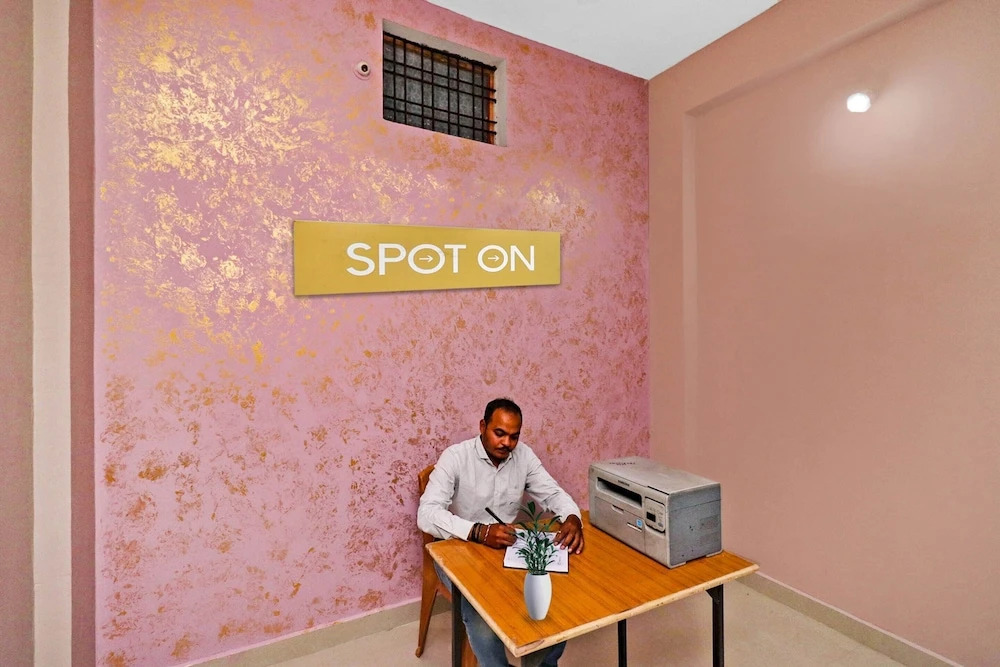 Shivram Hotel by OYO Rooms